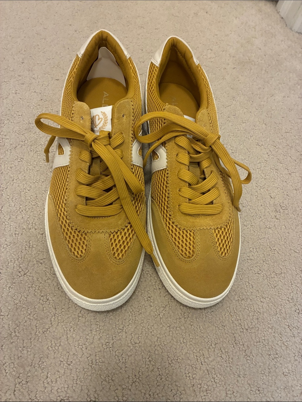 ALDO Sport Club Yellow Suede Mesh Low Top Sneakers Size 10.5 ⭐️